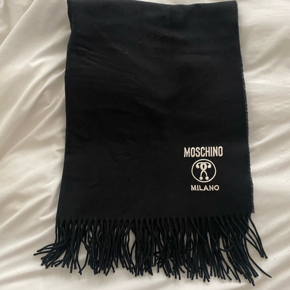 NWOT Moschino Milano 100% Wool Scarf In Black